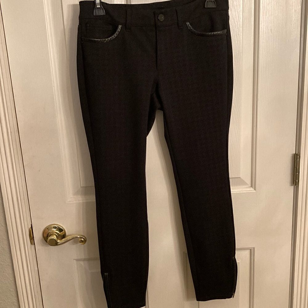 White House Black Market Black Ponte Leather Trim Skinny Ankle Pants Size 2